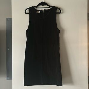 Elegant Black Sleeveless Dress